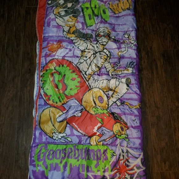 Vintage R.L. Stine Goosebumps Sleeping Bag Mummy Skateboarding Purple Red - Picture 2 of 4